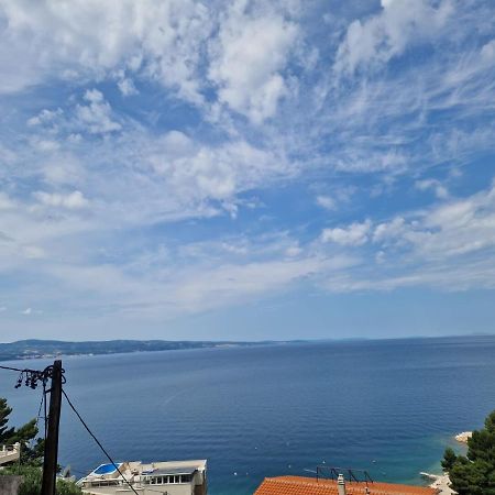 Апартаменти Amazing Sea View Оміш Екстер'єр фото